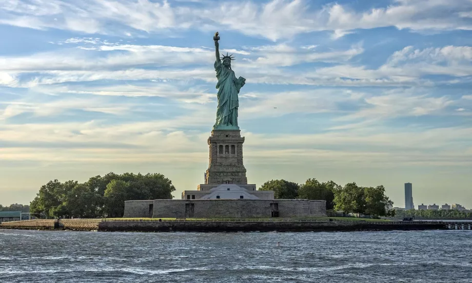 Blick auf die Freiheitsstatue von der Staten Island Ferry