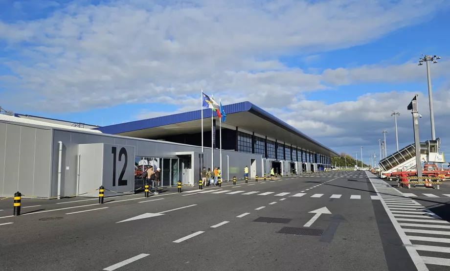 Ponta Delgada Flughafen Terminal