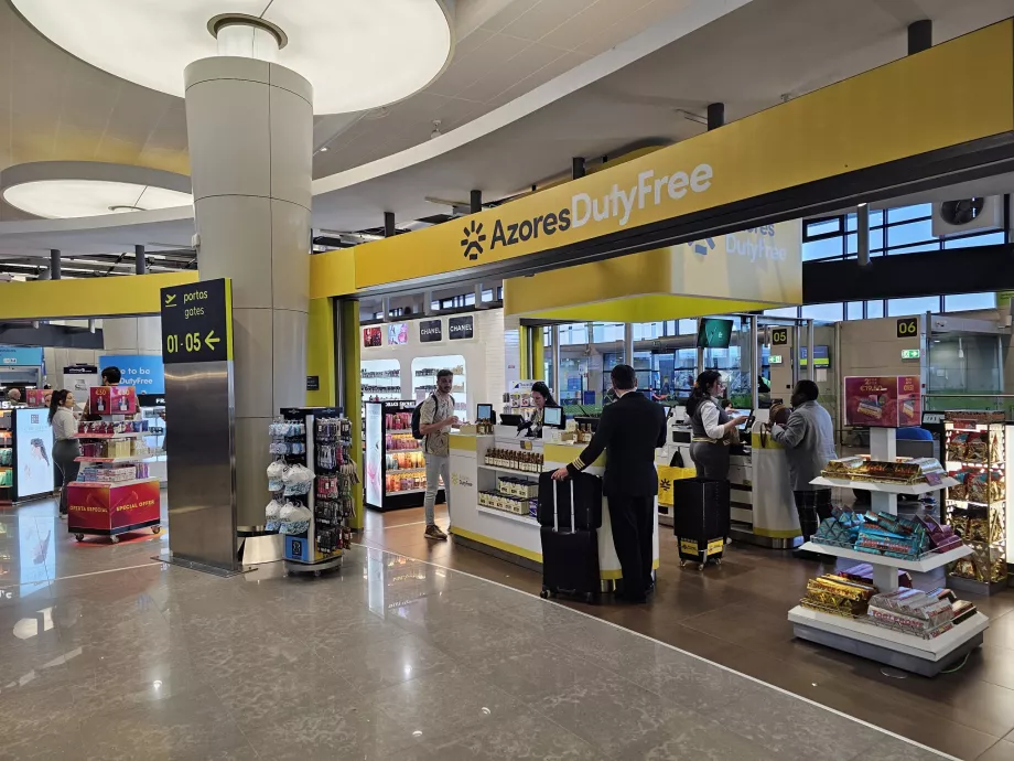 Duty Free Shop am Flughafen Ponta Delgada