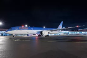 Neos Boeing 787-900 in Prag PRG