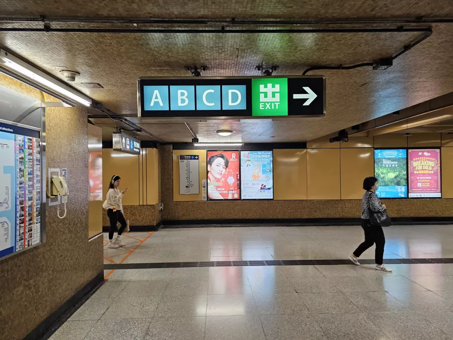 Markierung von U-Bahn-Ausgängen