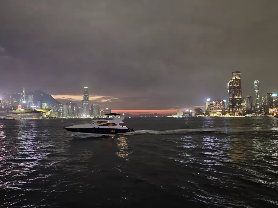 Blick auf den Victoria Harbour vom East Coast Park