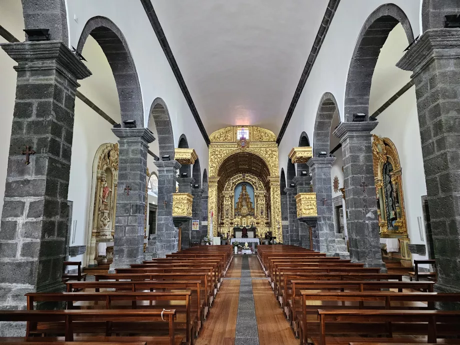 Das Innere der Kirche von Madalena