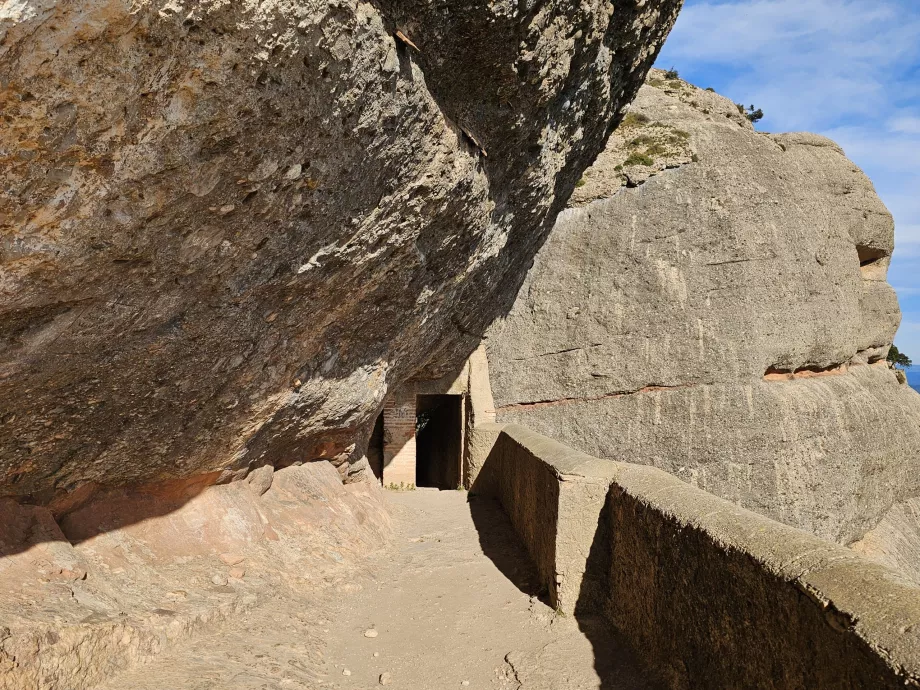 Wanderwege in den Bergen von Montserrat