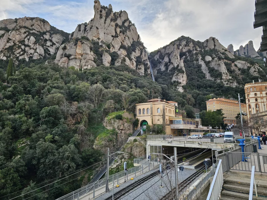 Seilbahnstation des Klosters Montserrat