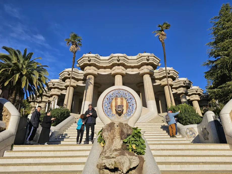 Park Güell, Salamander auf der Treppe