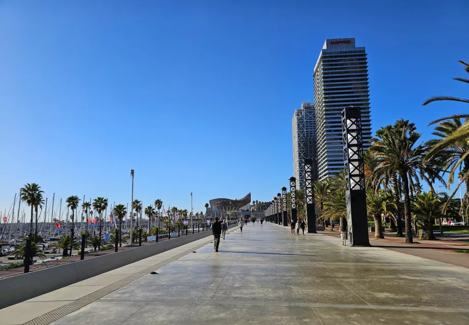 Promenade am Strand von Bogatell