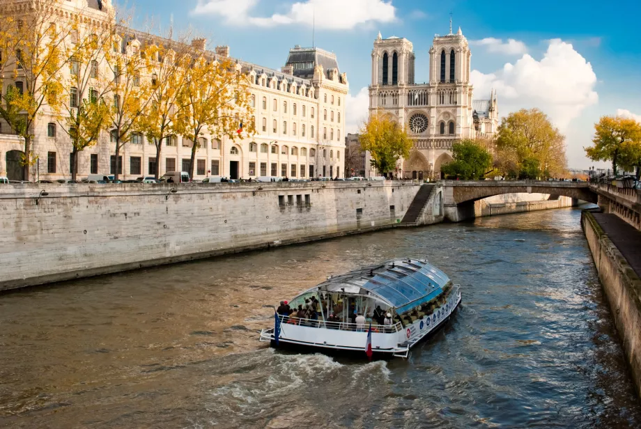 Kreuzfahrt auf der Seine