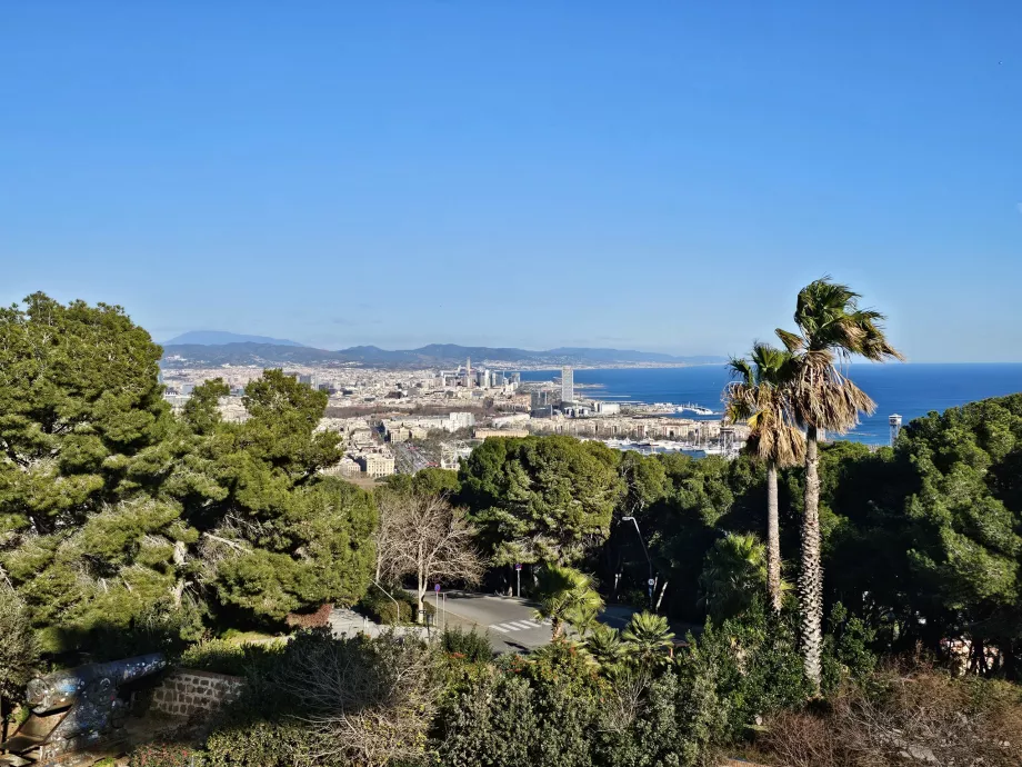 Blick auf Barcelona vom Castell de Montjuic