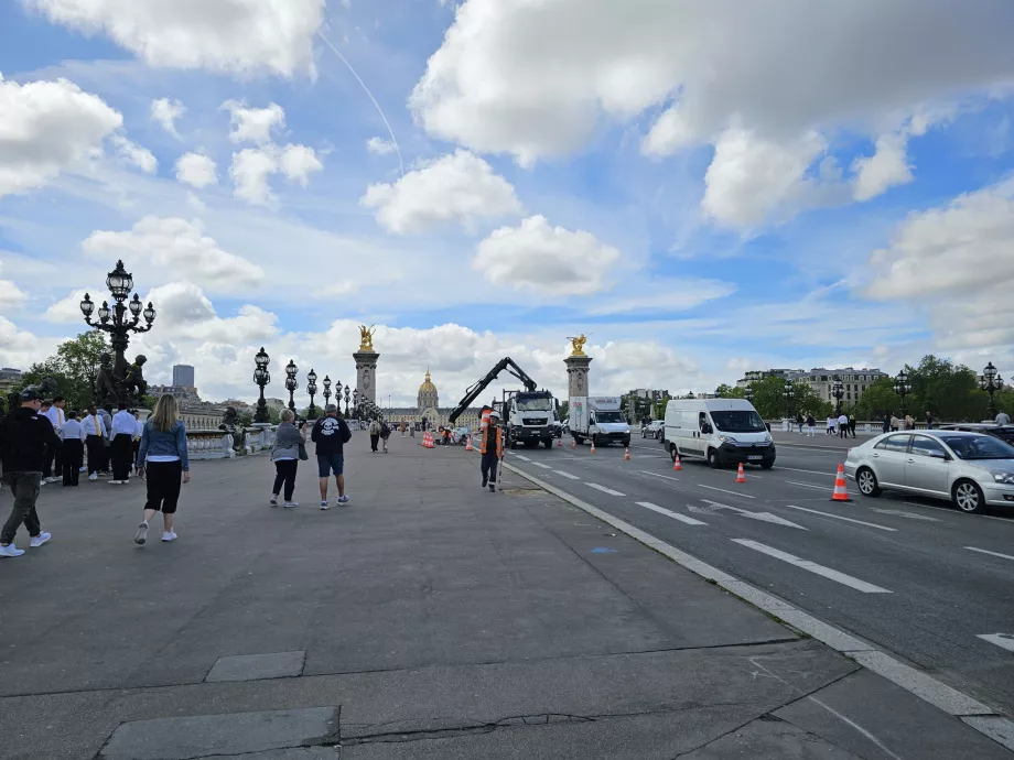 Breite Pont Alexandre III.