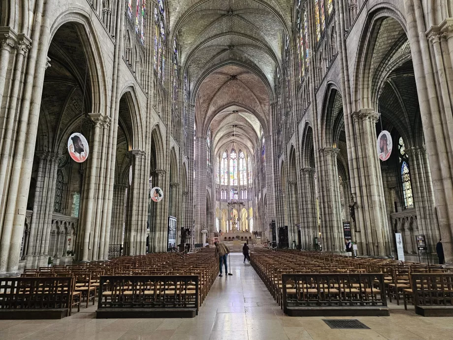 Saint Denis, Innenraum der Basilika