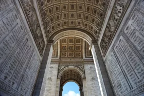 Decke des Arc de Triomphe