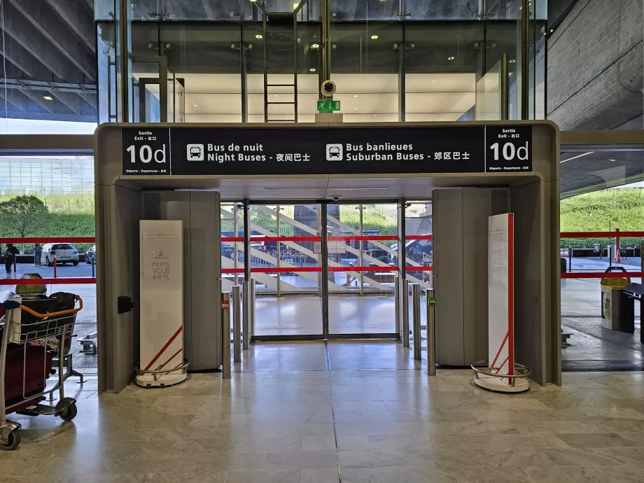 Ausgang zur Buslinie 350, Abfahrtsebene, Terminal 1