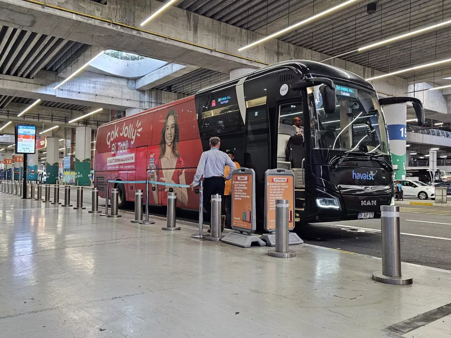 Bus Havaist Flughafen-Taksim