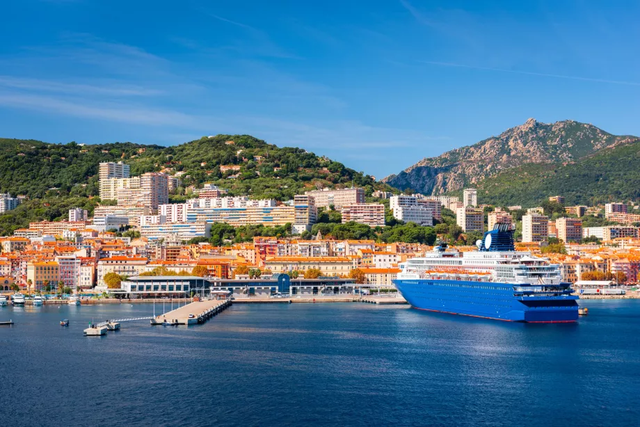 Hafen von Ajaccio