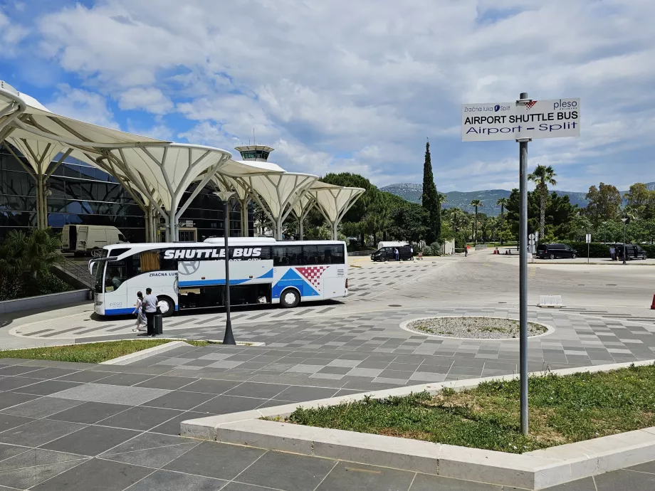 Shuttle-Bus-Haltestelle