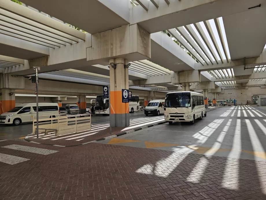 Haltestellen des Hotel-Shuttles, Terminal 3