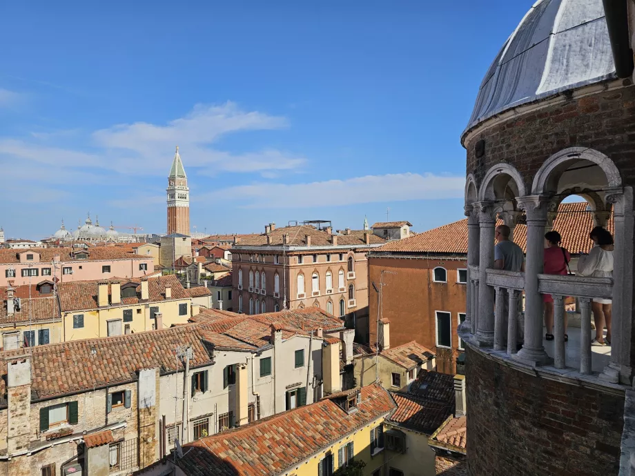 Blick vom Palazzo Contraini del Bovolo