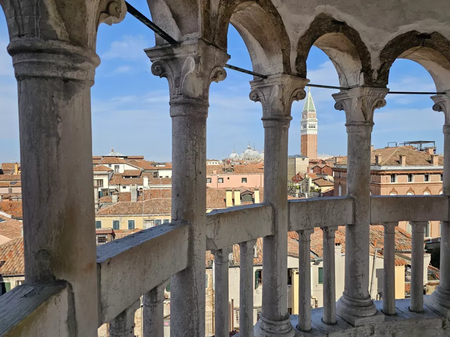 Blick vom Palazzo Contarini del Bovolo