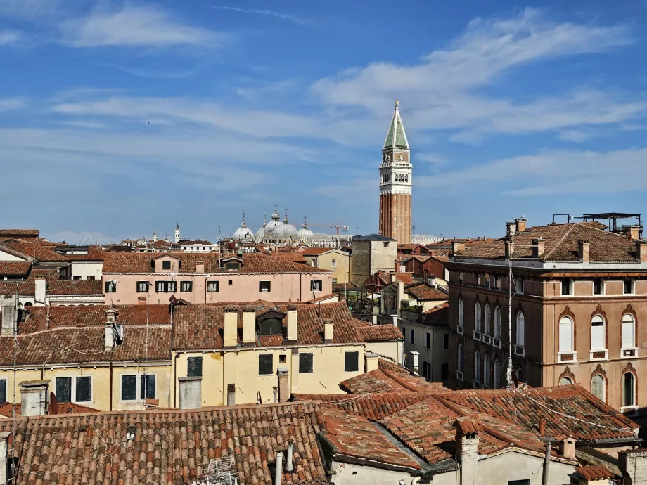 Blick vom Palazzo Contarini del Bovolo