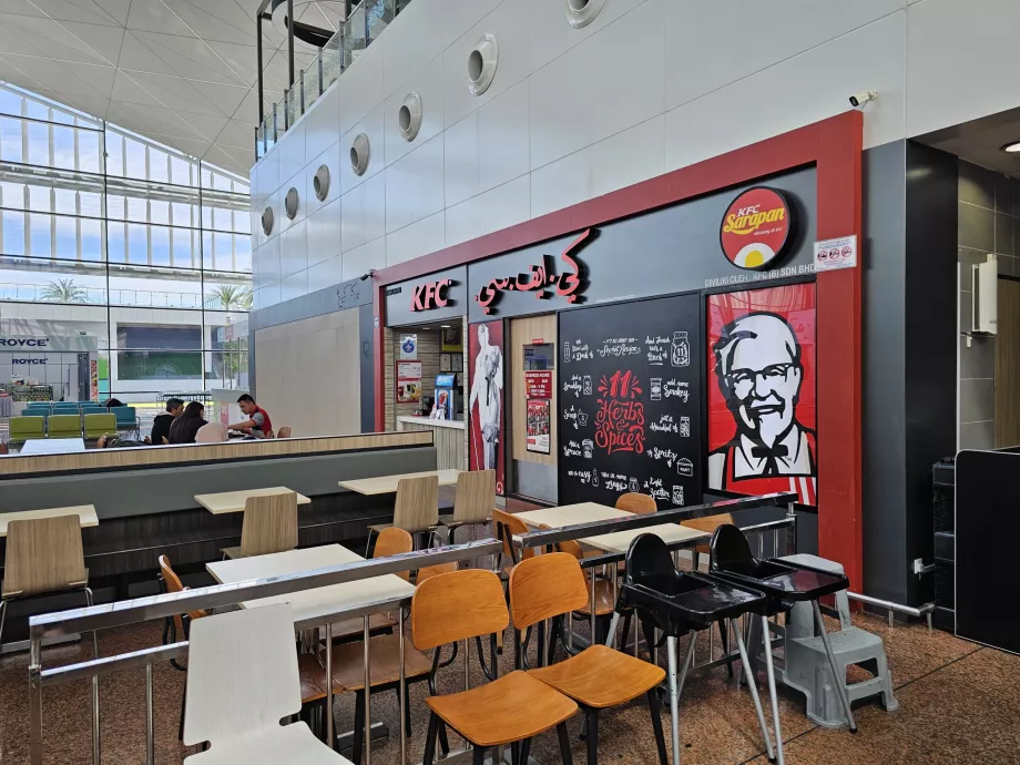 KFC, Ankunftshalle, öffentlicher Bereich