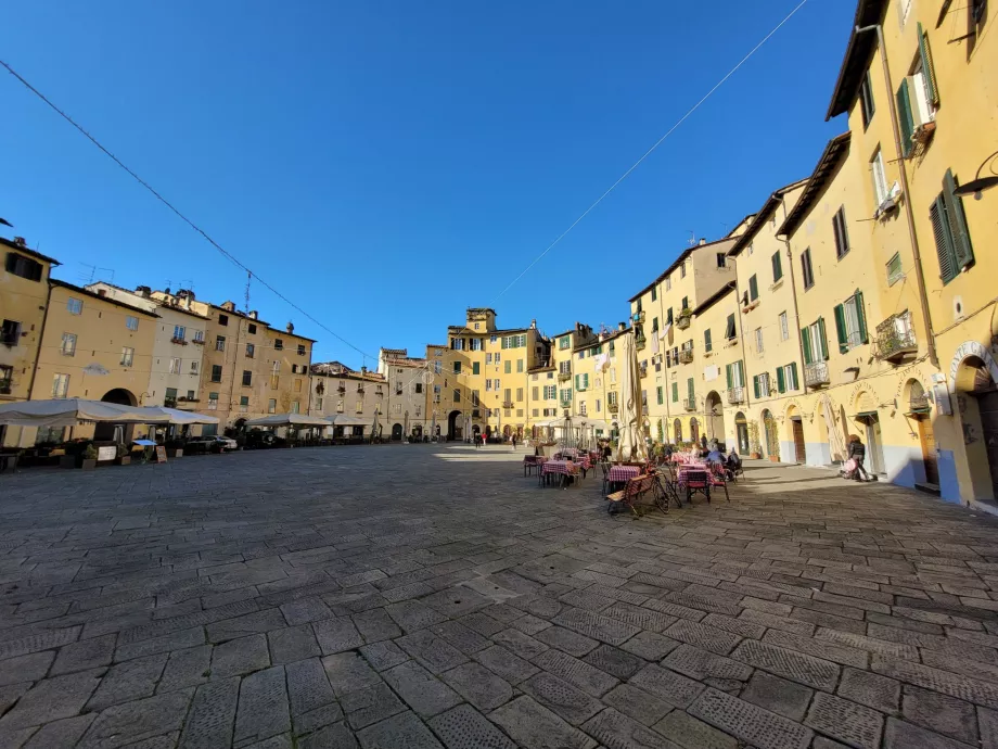 Piazza Anfiteatro