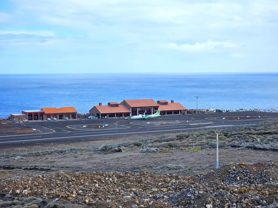 Ankunft am Flughafen El Hierro