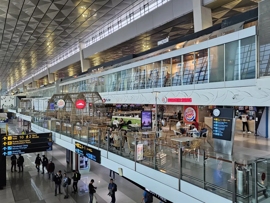 Restaurant im Transitbereich, Terminal 3