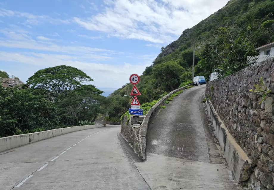 Straße nach Saba