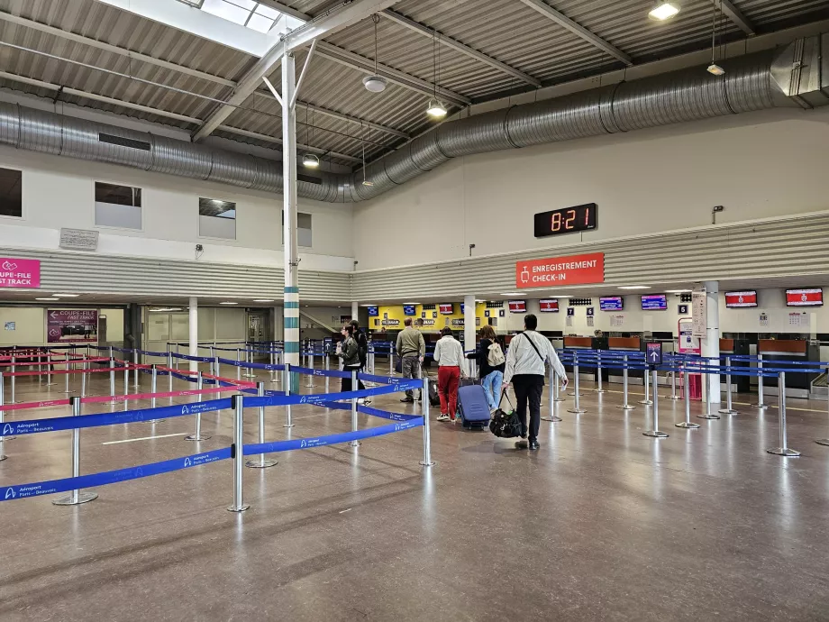 Check-in-Halle, Terminal 2