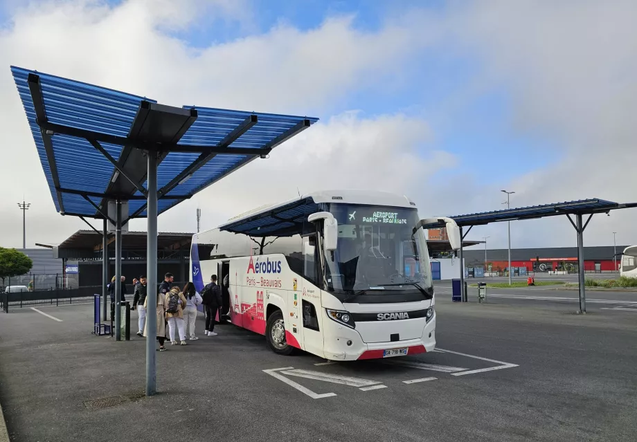 Bus ins Zentrum von Paris