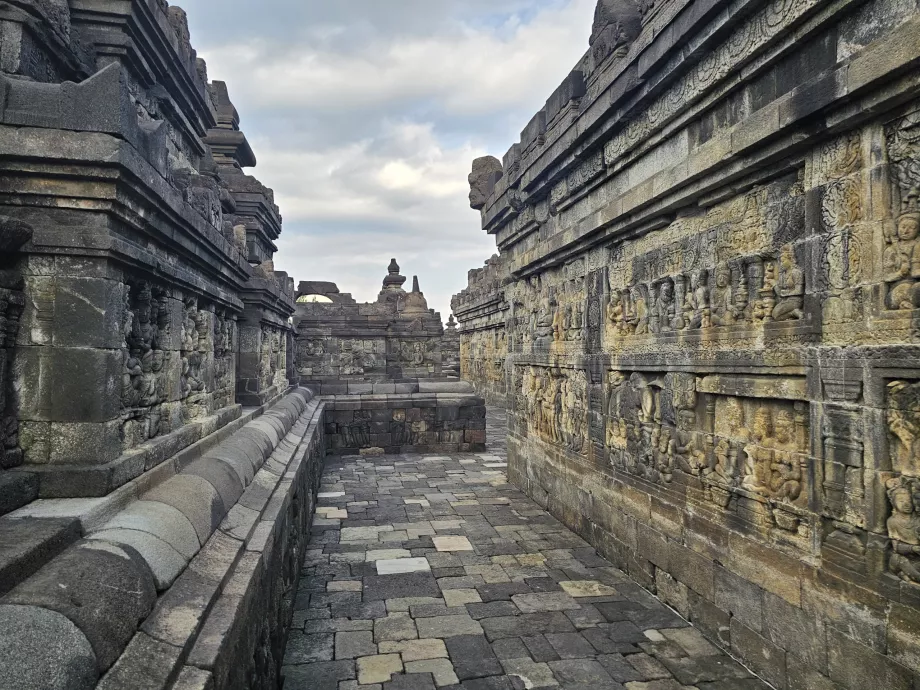 Verzierungen und Reliefs, Borobudur-Tempel