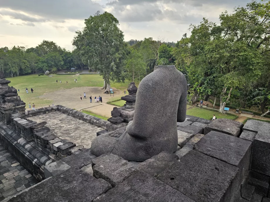 Kopfloser Buddha, Borobudur-Tempel