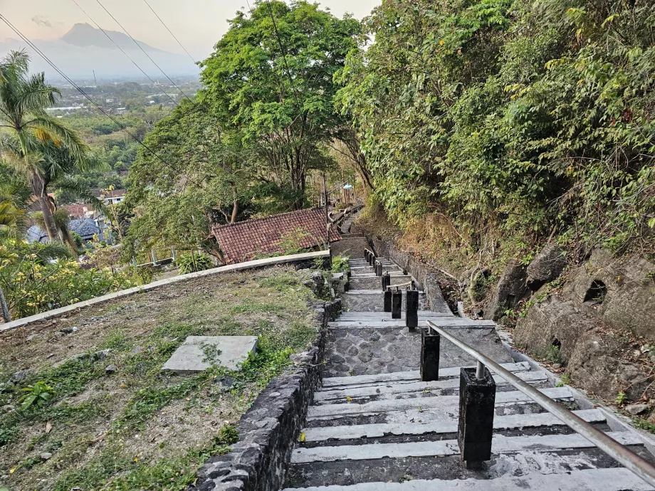 Treppe vom Ratu Boko Palast