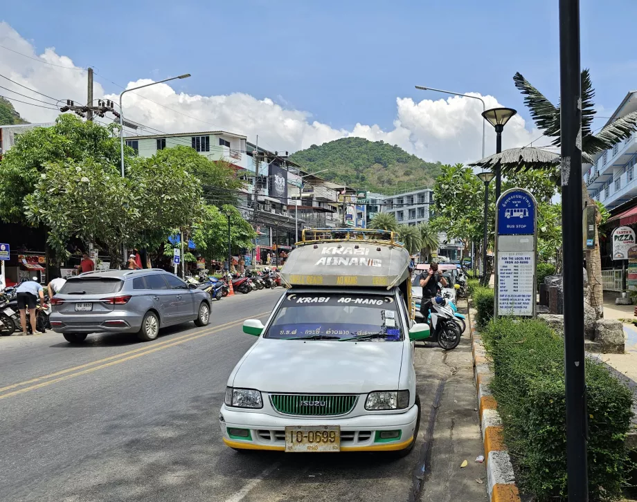 Songthaew gegen Ao Nang