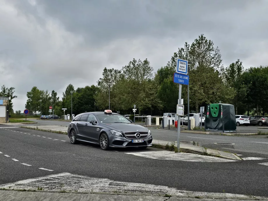 Taxi zum Flughafen Rodez