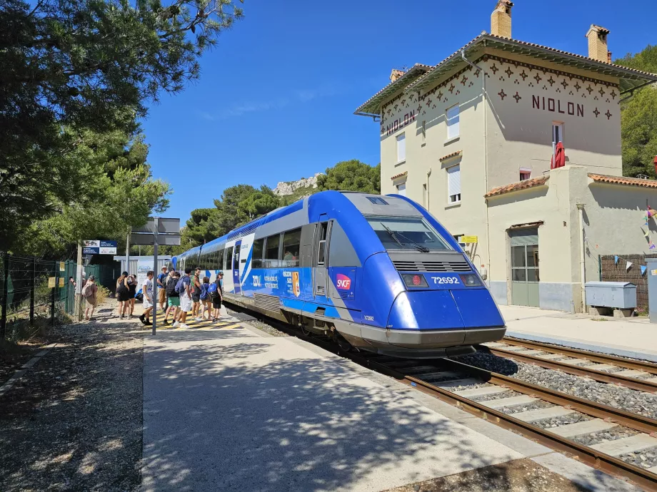 Zug nach Cote Bleue