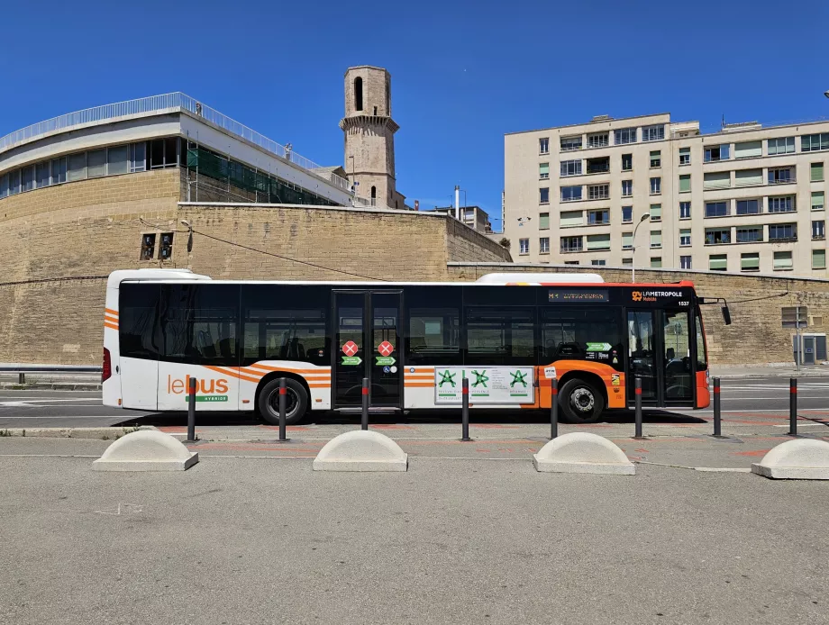 Öffentlicher Bus in Marseille