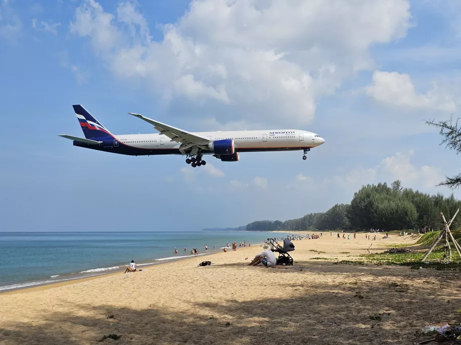 Aeroflot über Mai Khao