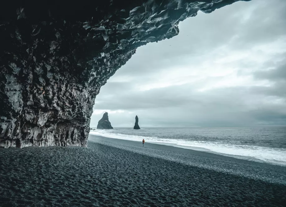 Hálsanefshellir-Höhle