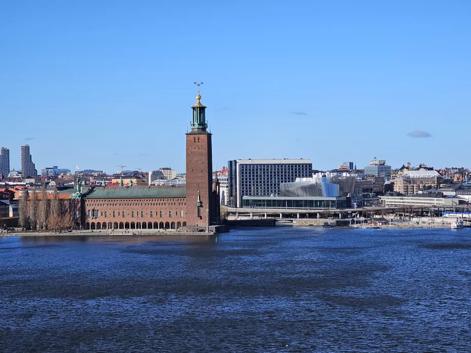 Ansicht des Stockholmer Rathauses vom Mariaberget