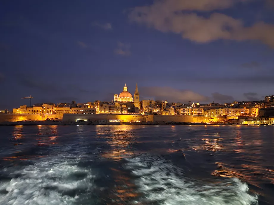 Blick von der Fähre Valletta - Sliema