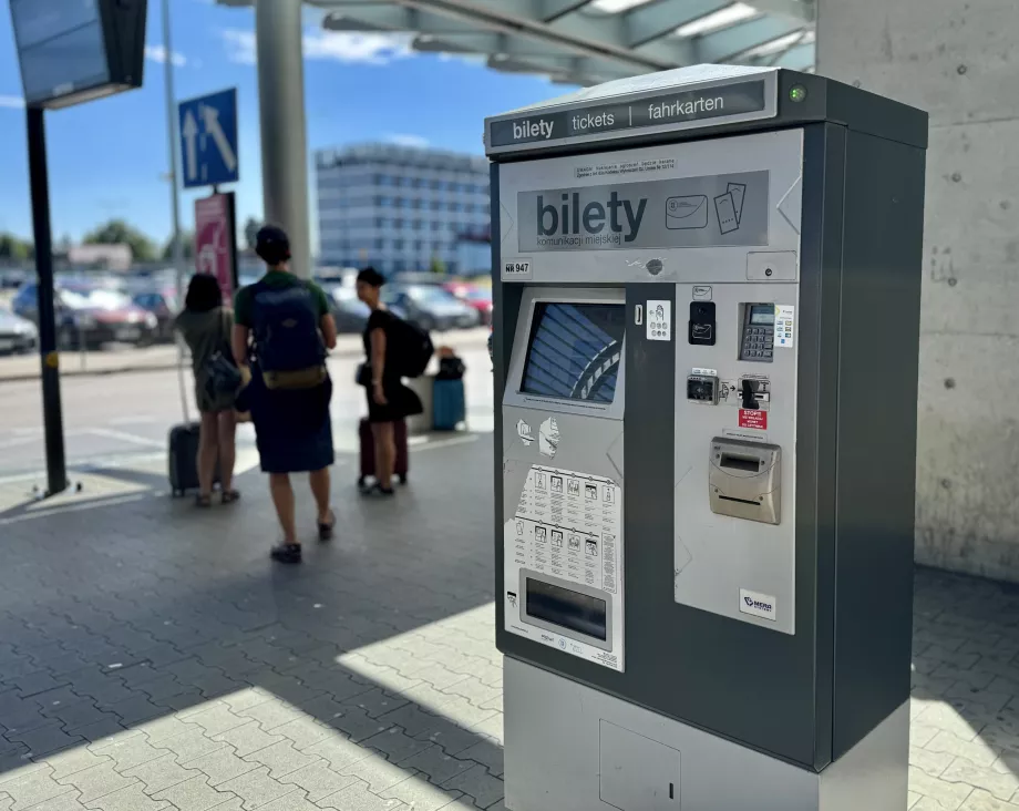 Fahrkartenautomat am Flughafen